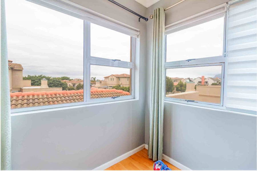 3 Bedroom Property for Sale in Royal Ascot Western Cape